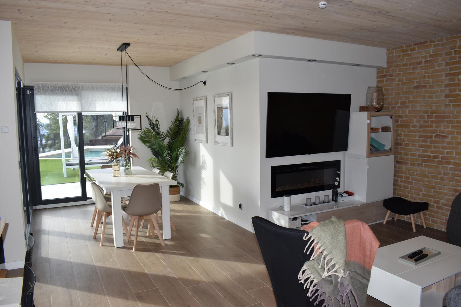 Eagle'S Nest Apartment Castellnou de Bages Bagian luar foto