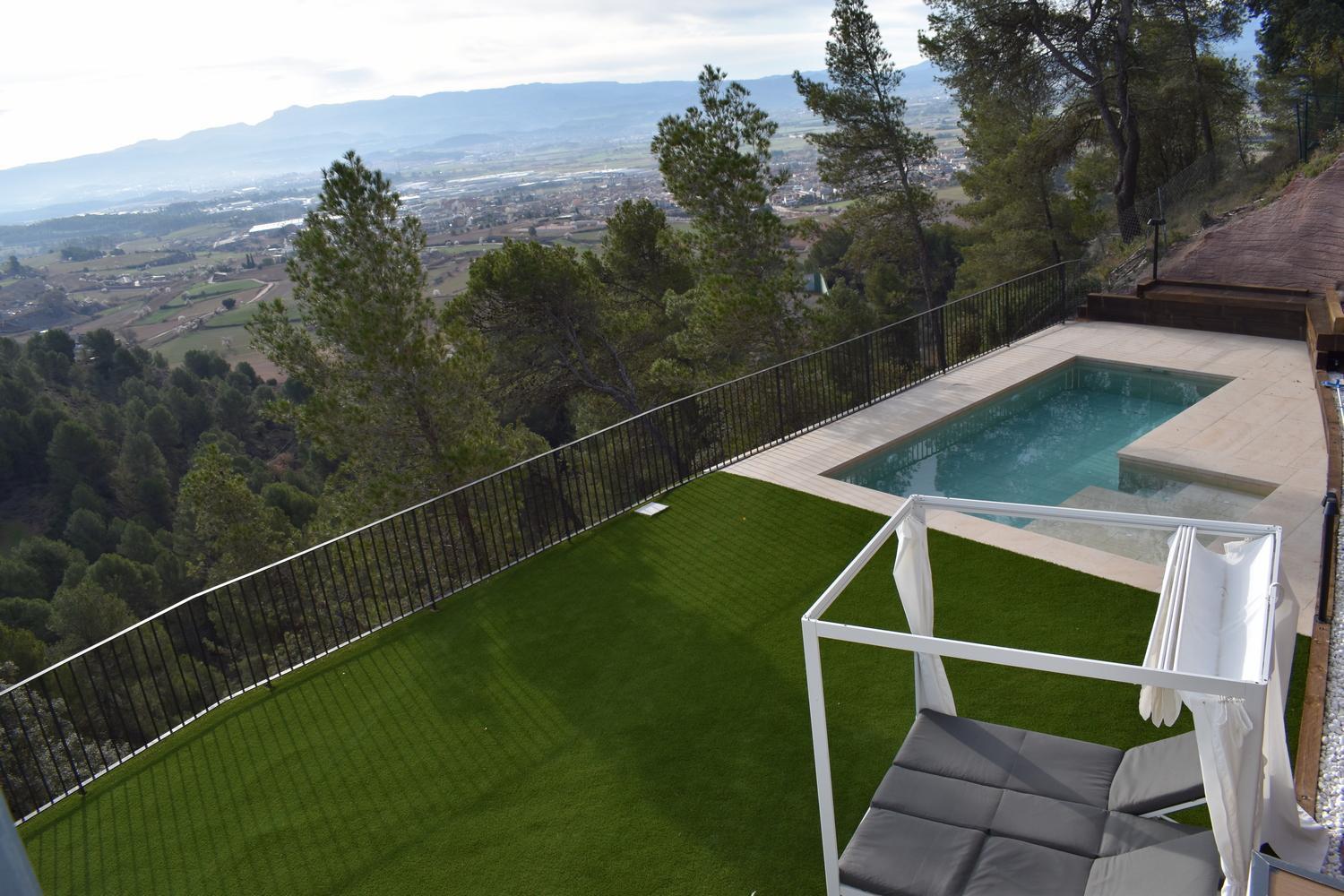Eagle'S Nest Apartment Castellnou de Bages Bagian luar foto