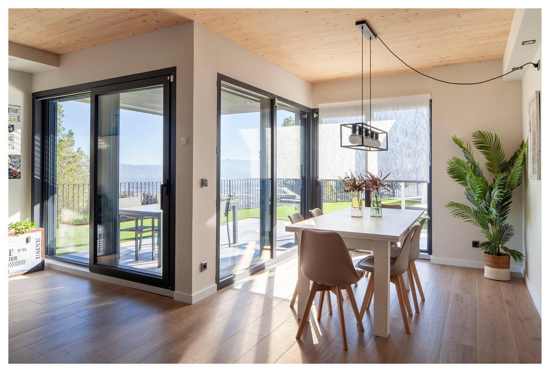 Eagle'S Nest Apartment Castellnou de Bages Bagian luar foto
