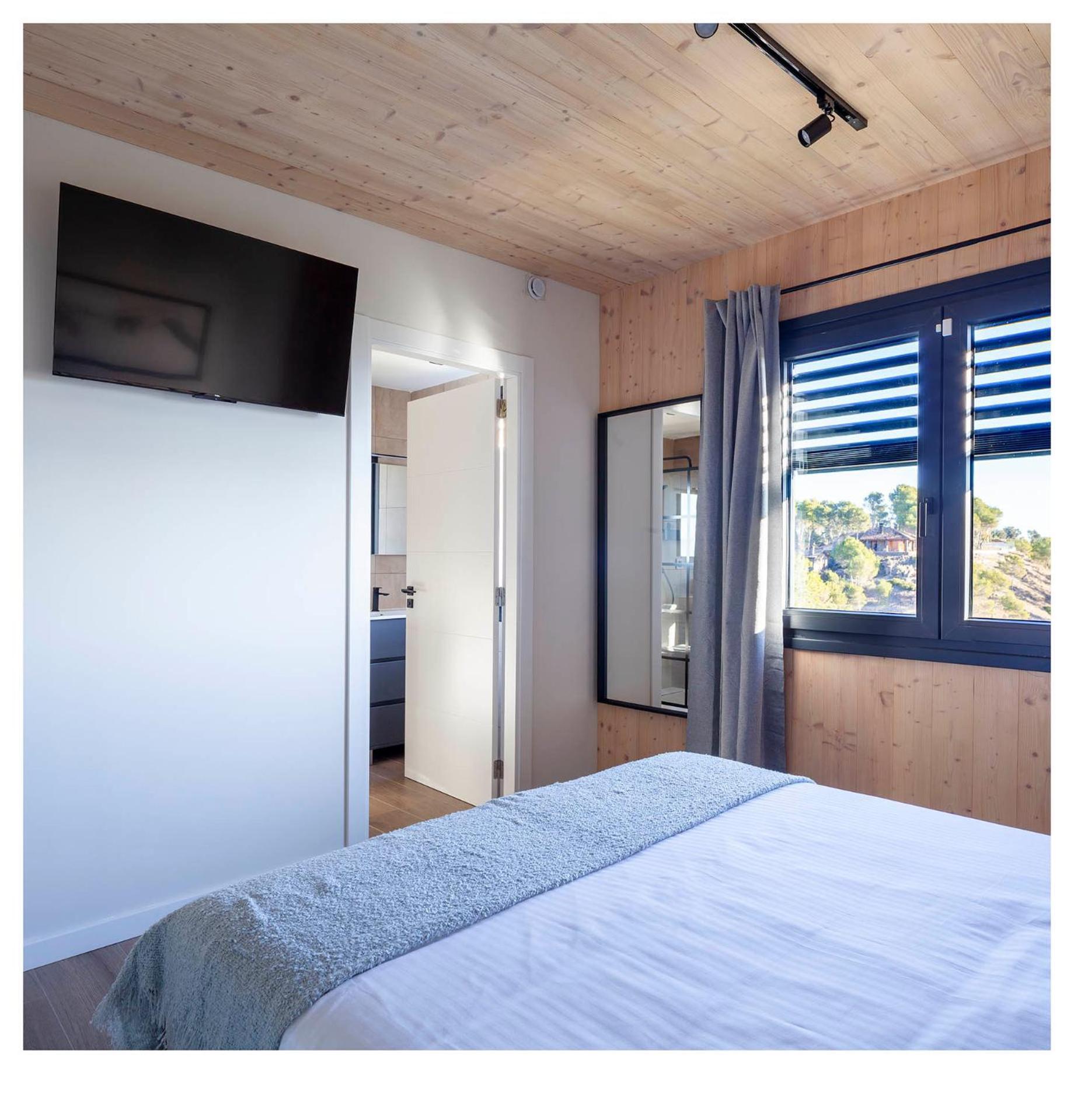 Eagle'S Nest Apartment Castellnou de Bages Bagian luar foto